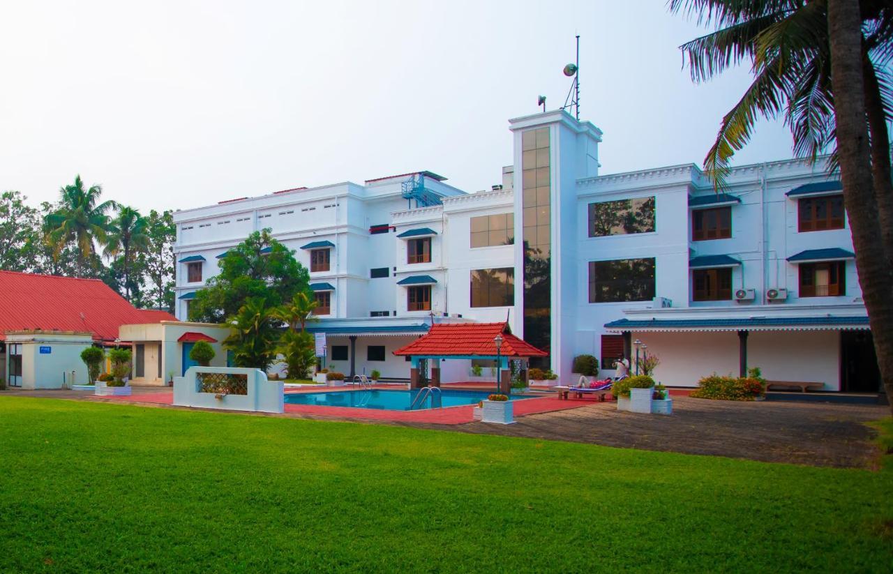 Quality Airport Hotels Nedumbassery Bagian luar foto